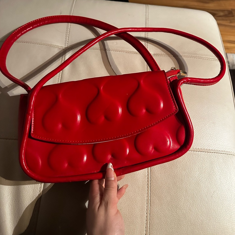 💌♥️ RED UPSIDE DOWN HEARTS ♥️💌 FAUX LEATHER PURSE